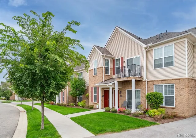 Photo 1 of Condo for sale at 9888 Ridge Run St, Howell, MI 48855 | MLS# 61020510 | Listing updated on 2026-08-30