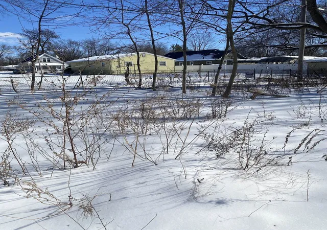 Photo 3 of Single family home for sale at 2610 S Jefferson Ave, Saginaw, MI 48601 | MLS# 50167223 | Listing updated on 2026-08-06