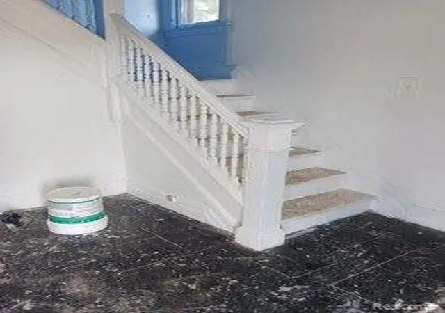 Photo 3 of Sale Pending at 4320 Rohns St, Detroit, MI 48214 | MLS# 60344587 | Listing updated on 2025-06-17