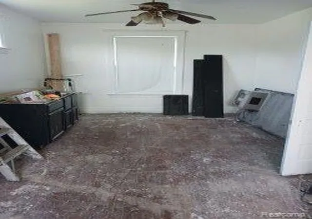 Photo 3 of Sale Pending at 4320 Rohns St, Detroit, MI 48214 | MLS# 60344587 | Listing updated on 2025-06-17