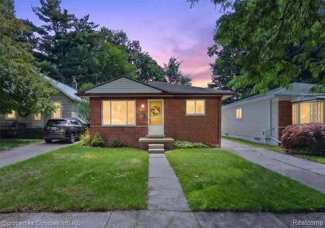 Homes for sale in Madison Heights, MI | 27856 Lenox Ave, Madison Heights, MI 48071 | MLS# 61007183