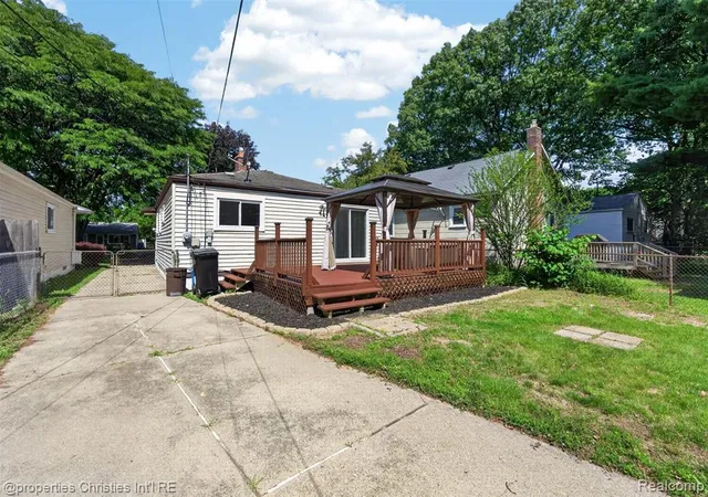 Homes for sale in Madison Heights, MI | 27856 Lenox Ave, Madison Heights, MI 48071 | MLS# 61007183
