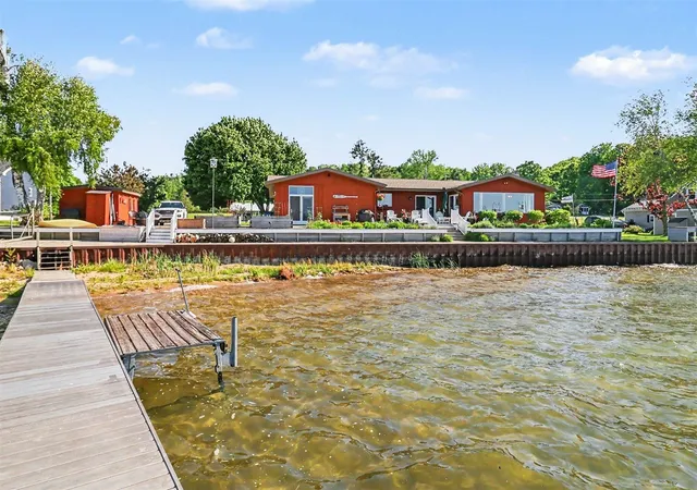 Homes for sale in Onekama, MI | 4554 Crescent Beach Rd, Onekama, MI 49660 | MLS# 70535040