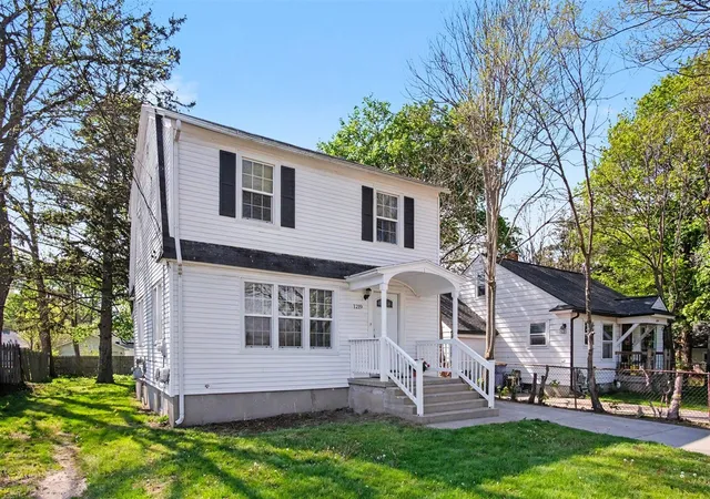 1st image of 1219 Ball Ave, Grand Rapids, MI 49505 | MLS# 70530797