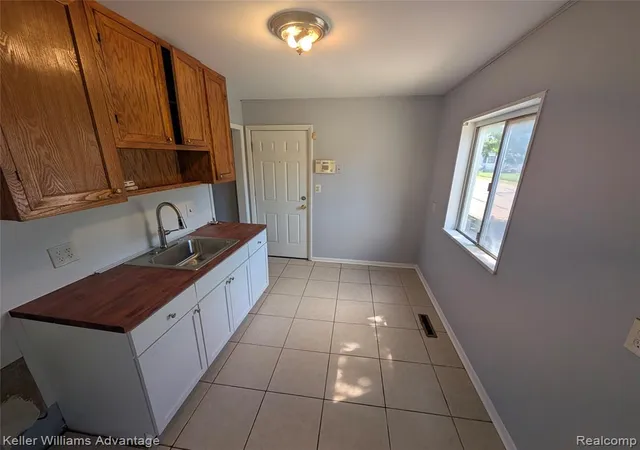 4th image of 13006 Sherman Ave, Warren, MI 48089 3213 | MLS# 60996931