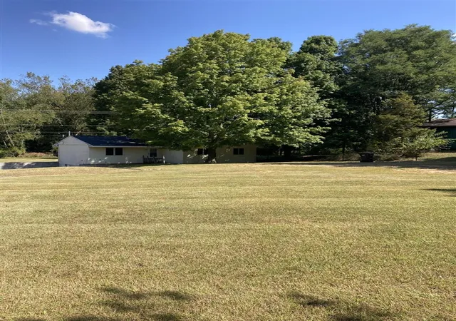 Photo 2 of Single family home for sale at 11248 Phal Rd, Grass Lake, MI 49240 | MLS# 70495762 | Listing updated on 2026-01-19
