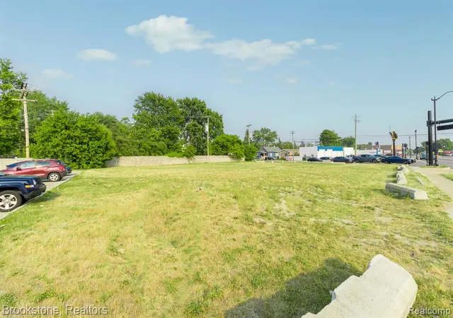 Photo 3 of Land for sale at 29030 Utica Rd, Roseville, MI 48066 | MLS# 60291369 | Listing updated on 2026-08-03