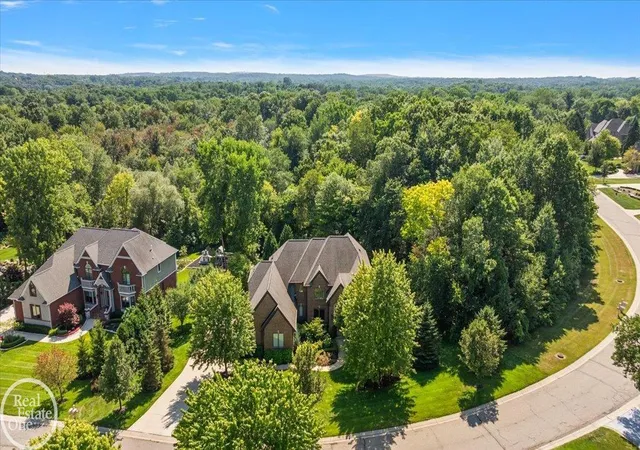 Photo 4 of Sale Pending at 2761 Plum Crk Dr #45, Oakland, MI 48363 | MLS# 50217537 | Listing updated on 2026-08-31