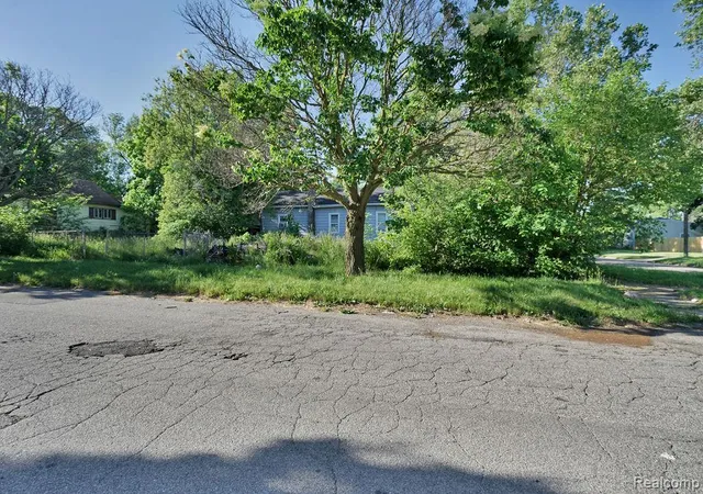 1st image of 4201 Brunswick Ave, Flint, MI 48507 | MLS# 61000218