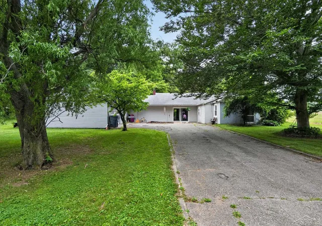 Homes for sale in Marshall, MI | 11641 22 Mile Rd, Marshall, MI 49068 | MLS# 50212401