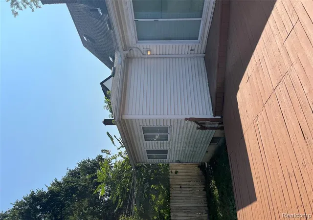 4th image of 19650 W Chicago St, Detroit, MI 48228 1772 | MLS# 60996845