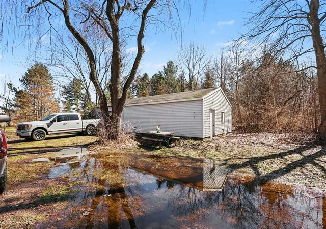 Homes for sale in Fennville, MI | 2738 64Th St, Fennville, MI 49408 | MLS# 70519397