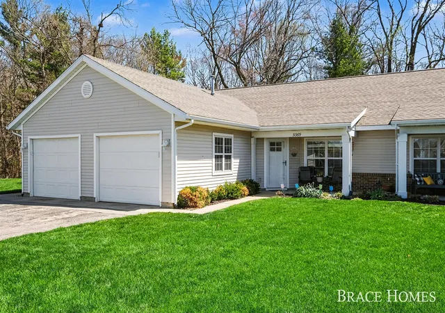 Homes for sale in Grand Rapids, MI | 3369 Clear Vista Ct, Grand Rapids, MI 49525 | MLS# 70526556