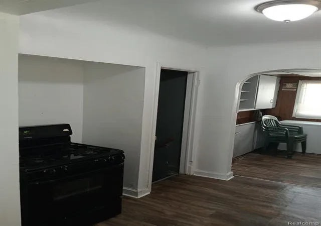 Photo 4 of Single family home for sale at 14111 Steel St, Detroit, MI 48227 3937 | MLS# 61003382 | Listing updated on 2026-09-28