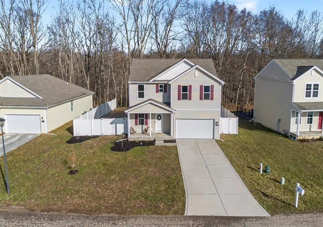Photo 3 of Single family home for sale at 596 Waters Way, Watervliet, MI 49098 | MLS# 70519433 | Listing updated on 2026-04-10
