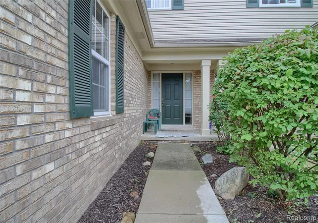 3rd image of 25338 Petros Dr, Flat Rock, MI 48134 6024 | MLS# 61023887