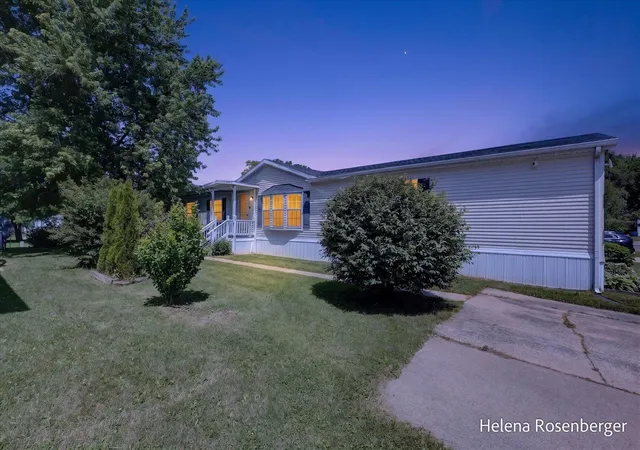 Homes for sale in Kalamazoo, MI | 4424 Birch #273, Kalamazoo, MI 49009 | MLS# 70541359
