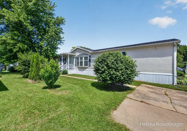 Homes for sale in Kalamazoo, MI | 4424 Birch #273, Kalamazoo, MI 49009 | MLS# 70541359