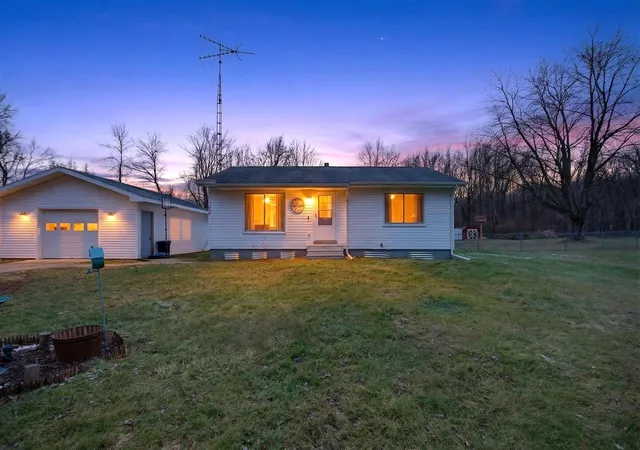 Homes for sale in Horton, MI | 472 Maitland Dr, Horton, MI 49246 | MLS# 70511353