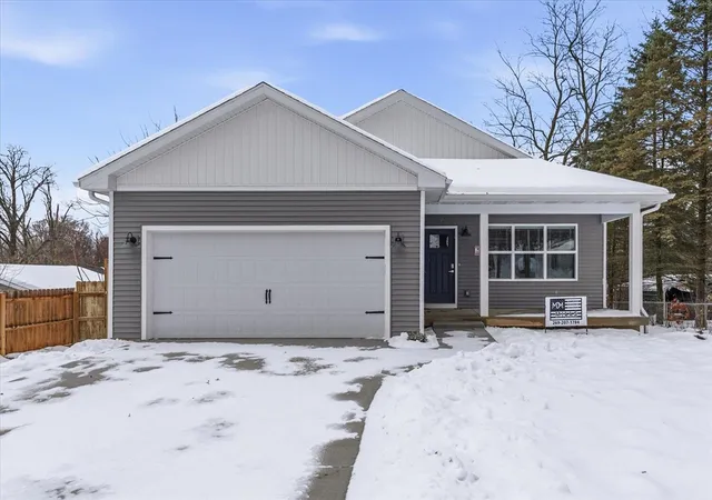 1st image of 57723 Ryan St, Mattawan, MI 49071 | MLS# 70509891