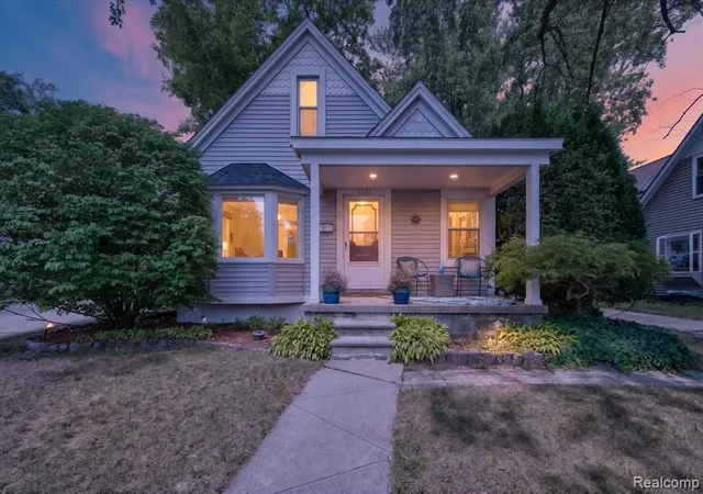 Photo 1 of Sale Pending at 2252 Harvard Rd, Berkley, MI 48072 1780 | MLS# 61025100 | Listing updated on 2026-09-01