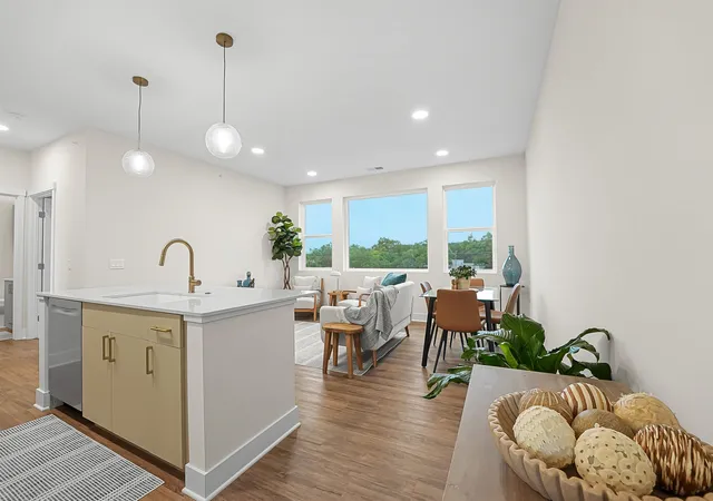 Homes for sale in Traverse City, MI | 1109 S Carver St #6, Traverse City, MI 49686 | MLS# 80070686