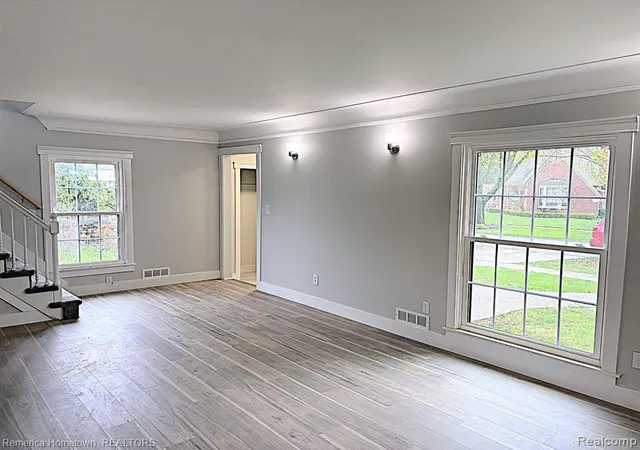 2nd image of 9614 Auburndale St, Livonia, MI 48150 2810 | MLS# 60985399