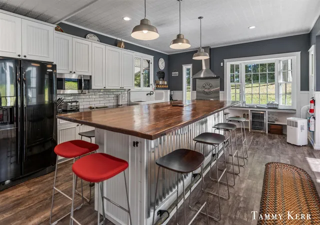 image of 3148 Manlius Rd, Fennville, MI 49408 | MLS# 70455975