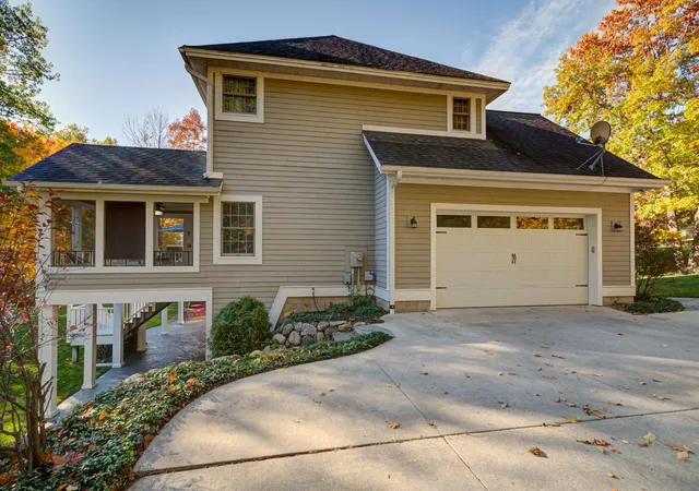 Photo 4 of Single family home for sale at 6436 Peregrin Ct #4, Traverse City, MI 49686 | MLS# 80070530 | Listing updated on 2026-08-27