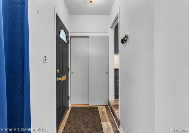 Photo 5 of Single family home for sale at 3177 Treadwell St, Wayne, MI 48184 | MLS# 61020482 | Listing updated on 2026-09-03