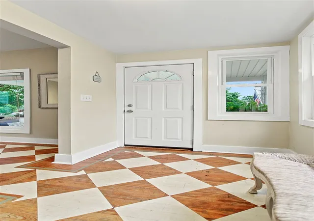 3rd image of 862 Saint Joseph St, South Haven, MI 49090 | MLS# 70540168