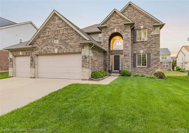 Photo 3 of Single family home for sale at 5157 Trailwood Ln, Warren, MI 48092 2399 | MLS# 61024603 | Listing updated on 2026-08-27