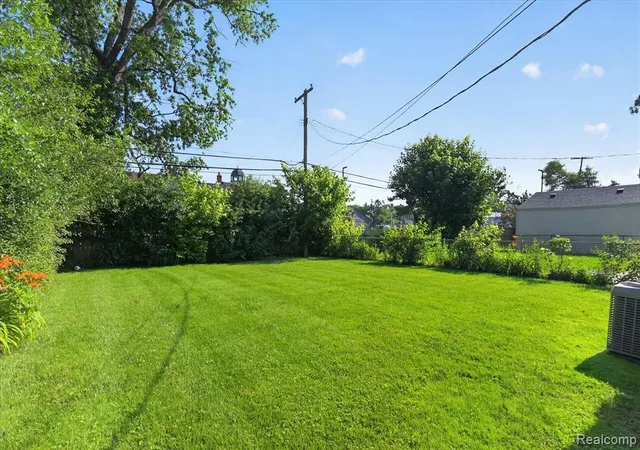 Homes for sale in Berkley, MI | 934 Harvard Rd, Berkley, MI 48072 | MLS# 61003680