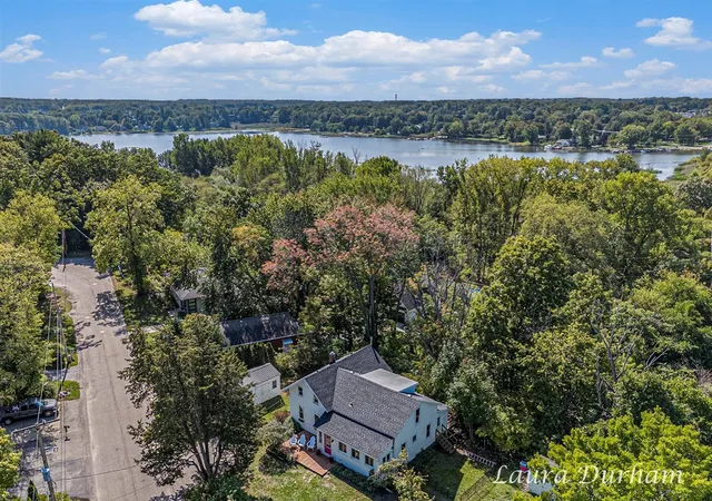 Homes for sale in Saugatuck, MI | 510 S Maple St, Saugatuck, MI 49453 | MLS# 70528821