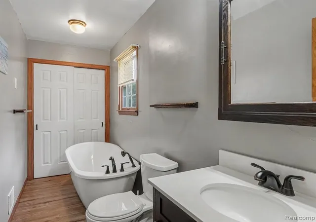 5th image of 710 Wood St, Stockbridge, MI 49285 | MLS# 61017887
