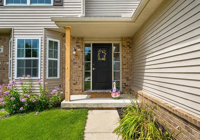 Photo 3 of Single family home for sale at 312 Dakota Ln, White Lake, MI 48386 | MLS# 61019184 | Listing updated on 2026-09-05