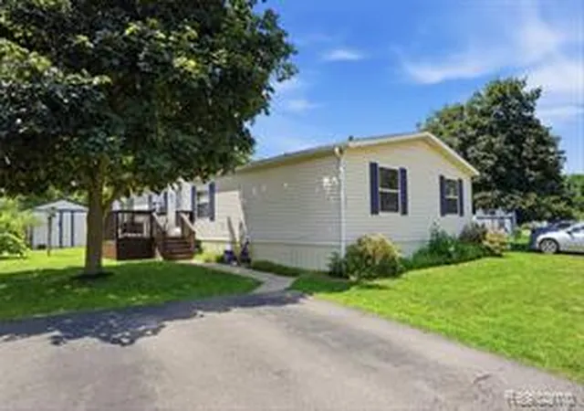 Homes for sale in Clarkston, MI | 4634 Butternut St, Clarkston, MI 48348 | MLS# 61009933