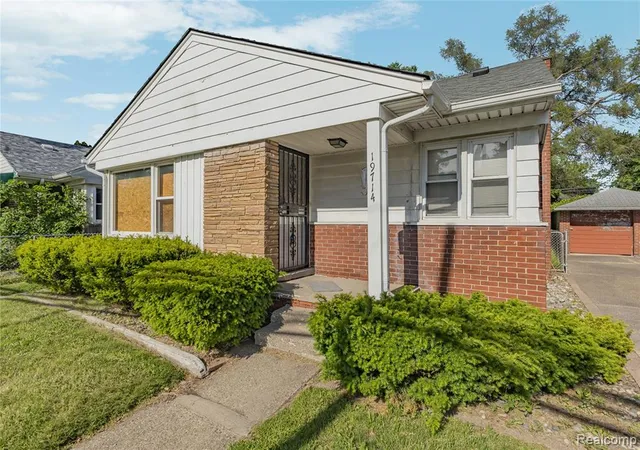 3rd image of 19714 Ryan Rd, Detroit, MI 48234 | MLS# 60998190
