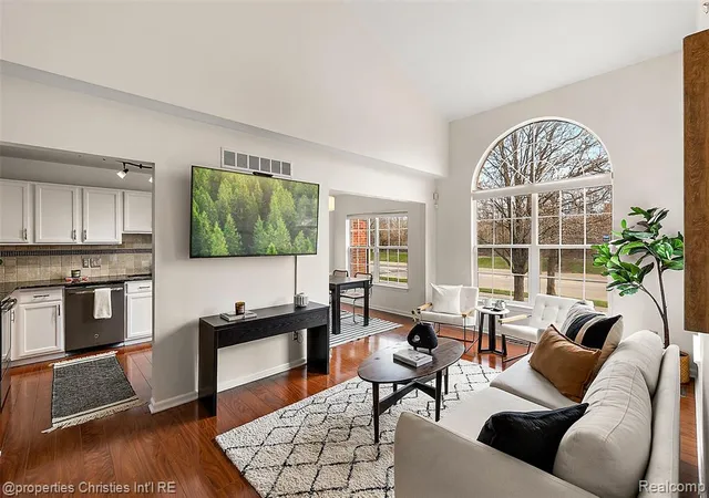 3rd image of 1227 16Th St, Detroit, MI 48216 | MLS# 60982863