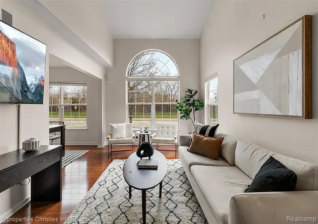 4th image of 1227 16Th St, Detroit, MI 48216 | MLS# 60982863