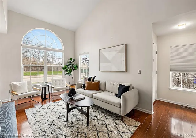 5th image of 1227 16Th St, Detroit, MI 48216 | MLS# 60982863