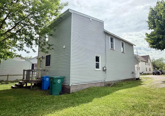 Photo 3 of Single family home for sale at 2306 Fitch Ave, Marquette, MI 49855 | MLS# 50211220 | Listing updated on 2026-08-28