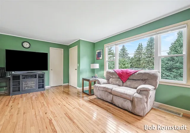 Photo 3 of Sale Pending at 1174 52nd Street, Wyoming, MI 49509 | MLS# 70549295 | Listing updated on 2026-08-06