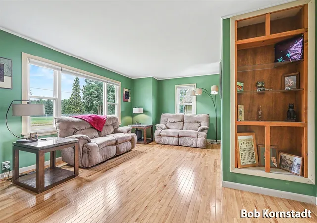 Photo 3 of Sale Pending at 1174 52nd Street, Wyoming, MI 49509 | MLS# 70549295 | Listing updated on 2026-08-06