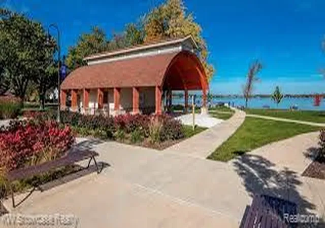 Homes for sale in Novi, MI | 215 Endwell St, Novi, MI 48377 | MLS# 60992161