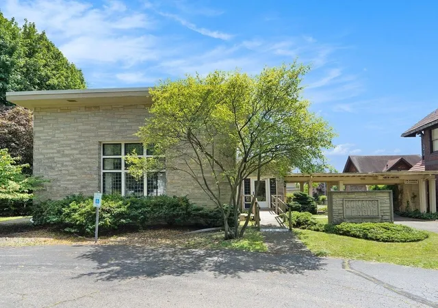 2nd image of 286 Capital Ave, Battle Creek, MI 49017 | MLS# 70487750