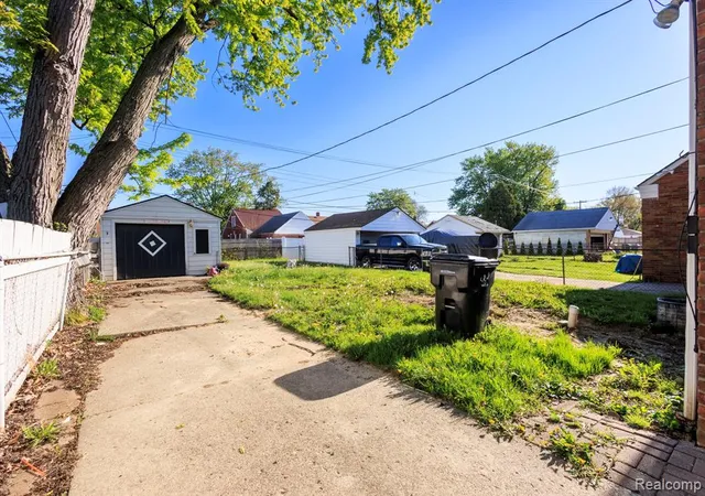 Photo 2 of Sale Pending at 13821 Fairmount Dr, Detroit, MI 48205 1267 | MLS# 60991078 | Listing updated on 2026-10-01