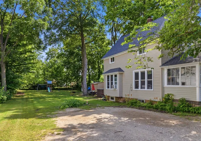 2nd image of 229 Robinson St, Allegan, MI 49010 | MLS# 70541360
