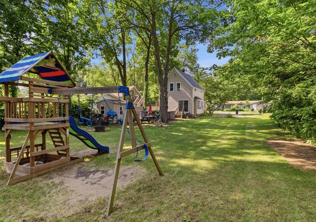4th image of 229 Robinson St, Allegan, MI 49010 | MLS# 70541360