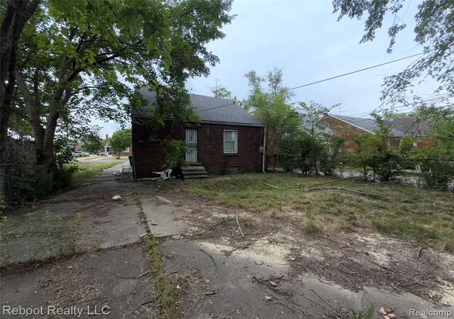 11th image of 10437 Mckinney St, Detroit, MI 48224 | MLS# 61021575
